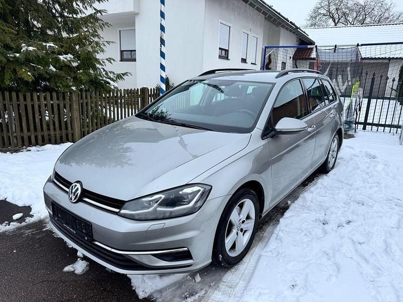 Grau Gebraucht 2018 VW Golf VII Highline Kombi | 12.499 € (Superpreis) - Bild 1/4