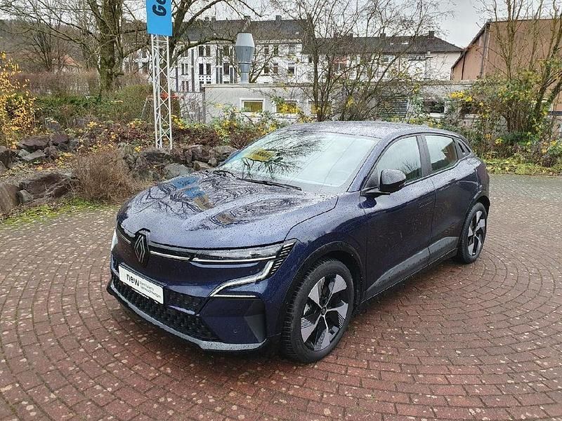 Gebraucht Renault Megane E-Tech Equilibre 160 kW (218 PS) 2022 Nachtblau Limousine