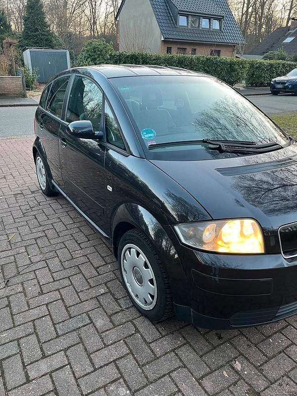 Second-hand Audi A2 75 CP (55 kW) 2002 Negru Hatchback