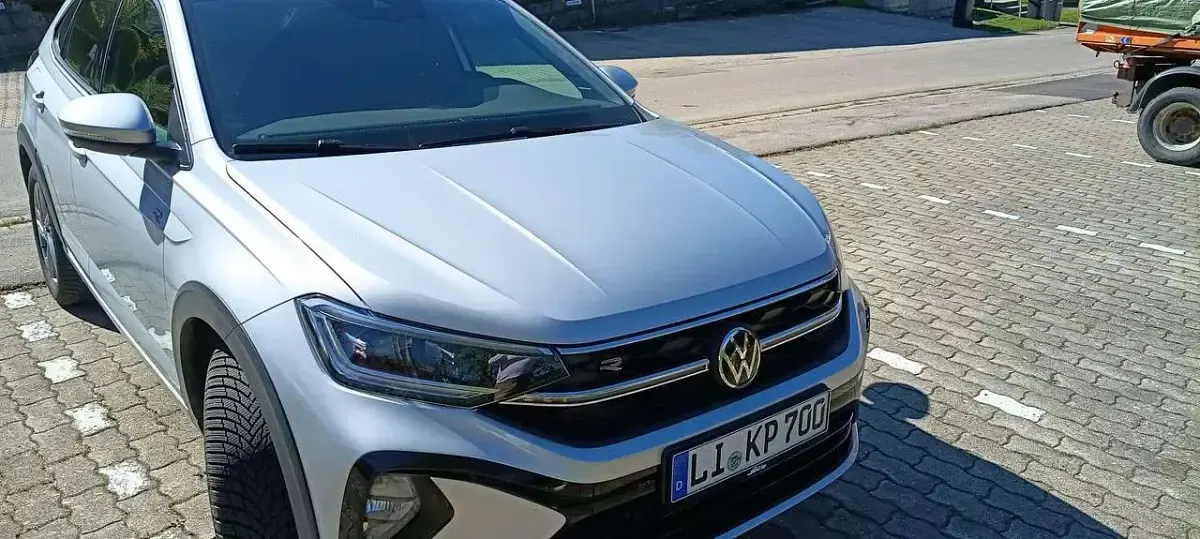 Gebraucht VW Taigo R-line 116 PS (85 kW) 2024 Silber SUV