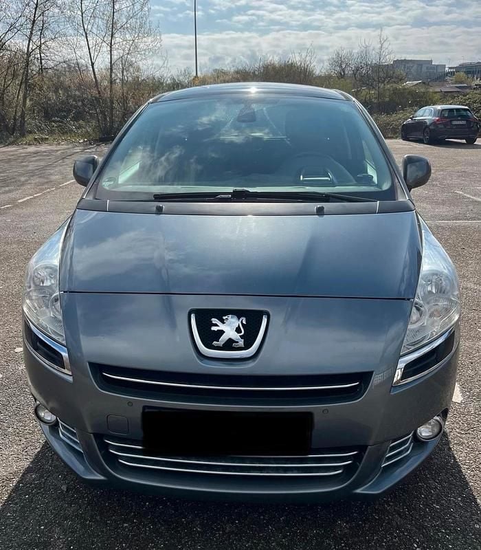 Gebraucht Peugeot 5008 150 PS (110 kW) 2012 Grau Van / Kleinbus