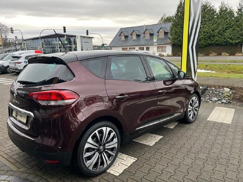 Gebraucht Renault Scénic IV Equilibre 140 PS (102 kW) 2022 Rot Van / Kleinbus