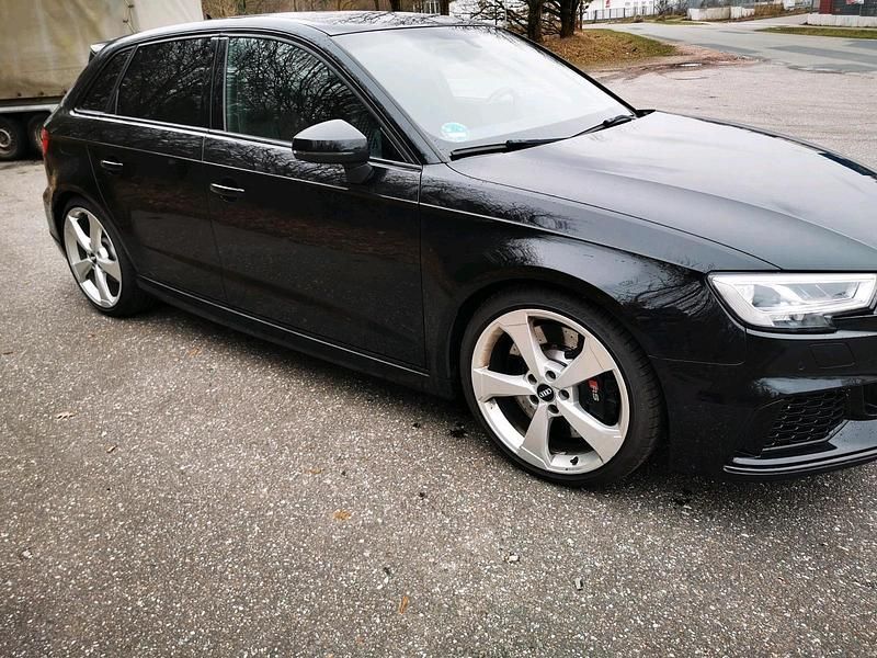 Gebraucht Audi RS3 400 PS (294 kW) 2018 Schwarz Limousine