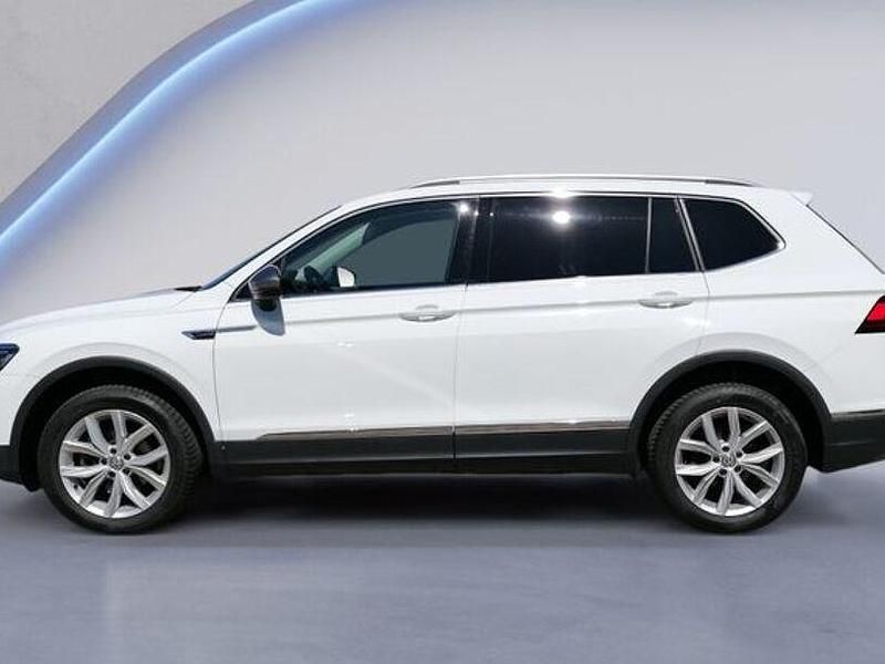 Gebraucht VW Tiguan Allspace Highline 150 PS (110 kW) 2020 Pure white SUV