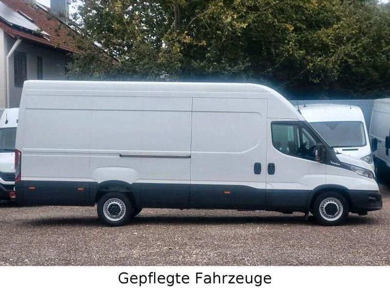 Gebraucht Iveco Daily 177 PS (130 kW) 2024 Weiß Van / Kleinbus