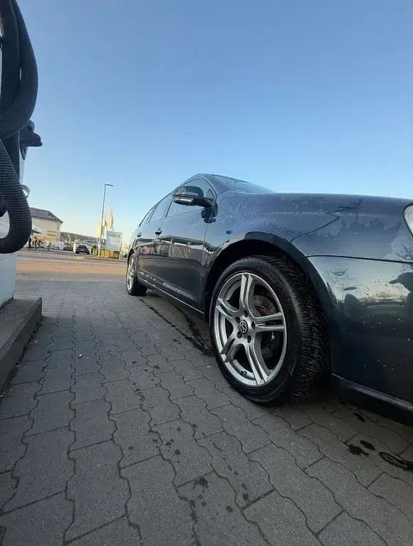 Usata VW Golf VI 105 CV (77 kW) 2009 Blu Utilitaria