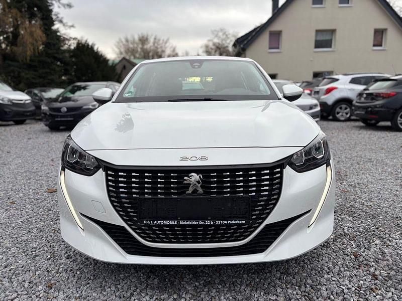 Gebraucht Peugeot 208 Active 101 PS (74 kW) 2021 Weiß Kleinwagen