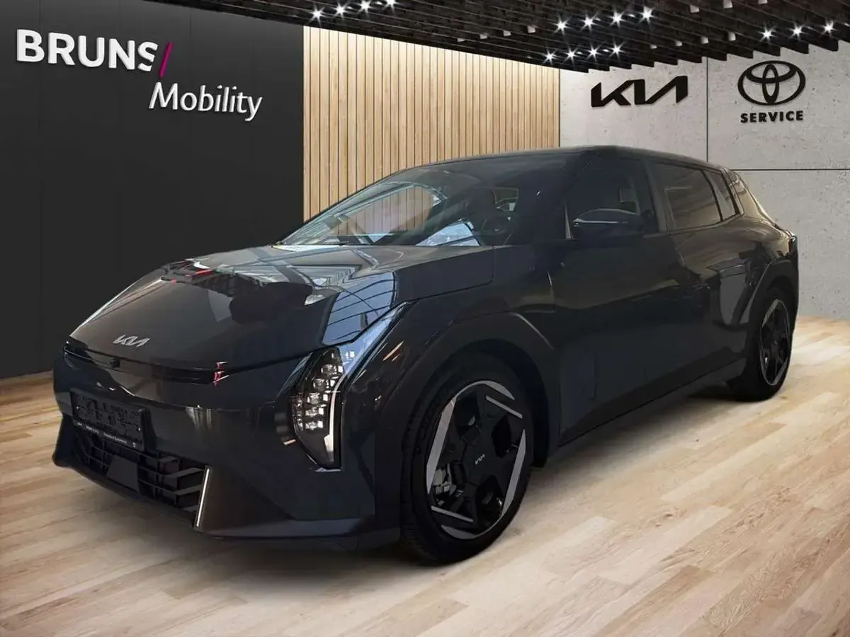 Gebraucht Kia EV4 Comfort 150 kW (204 PS) 2025 Pentametall Kleinwagen