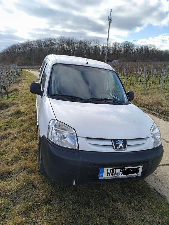 Gebraucht Peugeot Partner 75 PS (55 kW) 2011