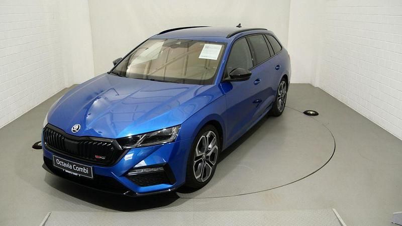 Blau Gebraucht 2022 Skoda Octavia RS Kombi | 29.990 € (Fairer Preis) - Bild 1/4