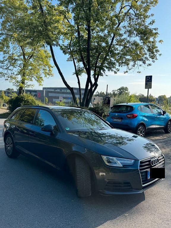 Gebraucht Audi A4 150 PS (110 kW) 2017 Grau Kombi