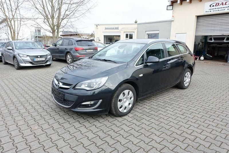 Gebraucht Opel Astra Innovation 165 PS (121 kW) 2013 Schwarz Kombi