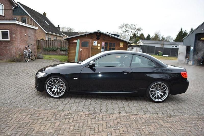 Gebraucht BMW 335 Cabriolet Performance 306 PS (225 kW) 2013 Schwarz Cabrio