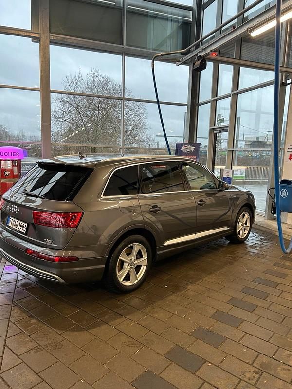 Gebraucht Audi Q7 373 PS (274 kW) 2018 Grau SUV