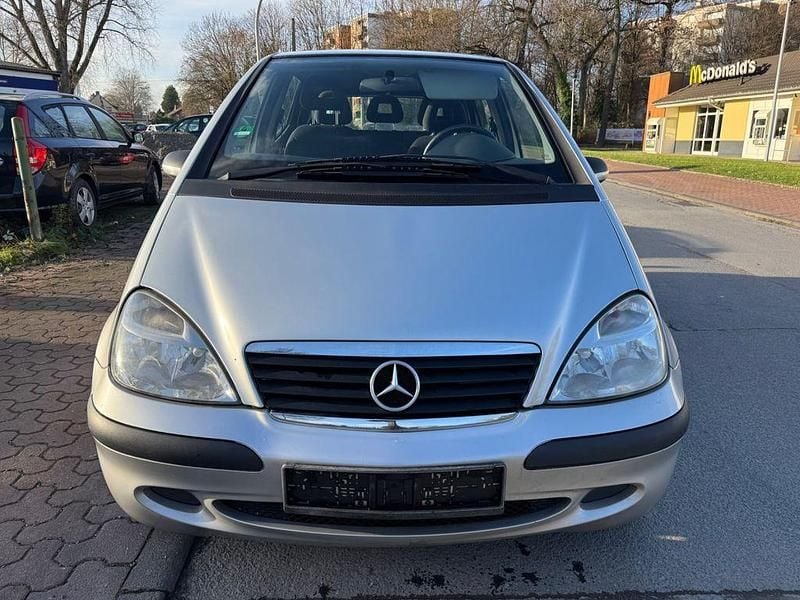 Gebraucht Mercedes A140 Classic 82 PS (60 kW) 2004 Silber Van / Kleinbus