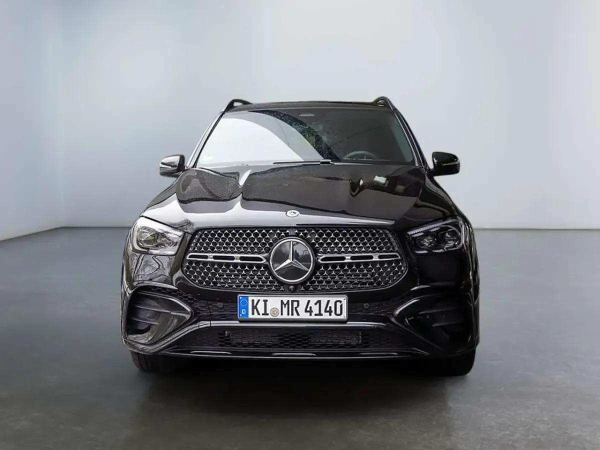 Gebraucht Mercedes GLE450 AMG 367 PS (269 kW) 2026 Metalliclack obsidianschwarz m SUV