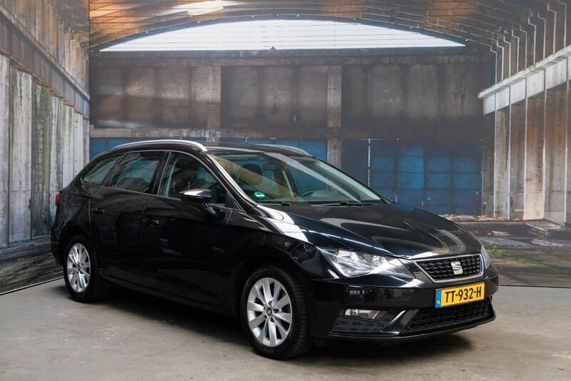 Schwarz Gebraucht 2018 Seat Leon FR Sport Limousine | 7.450 € (Superpreis) - Bild 1/4