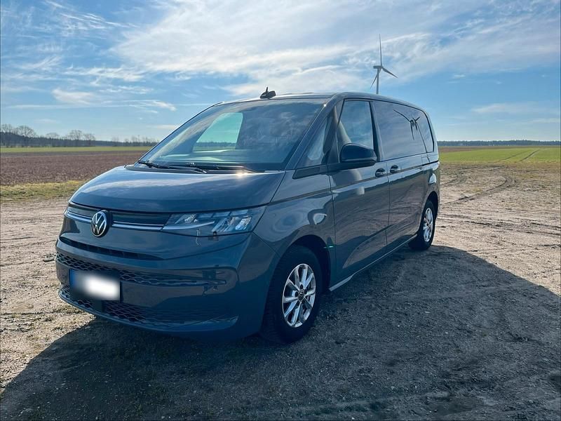 Usata VW Multivan 150 CV (110 kW) 2024 Grigio Monovolume