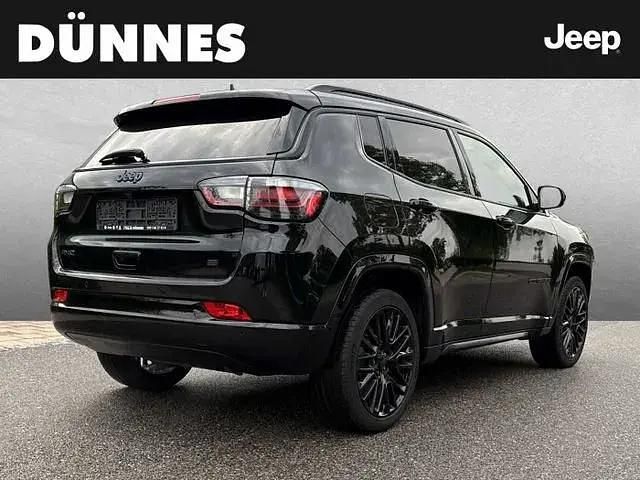 Second-hand Jeep Compass 241 CP (177 kW) 2022 Negru SUV