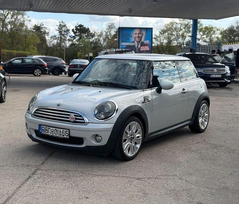 Gebraucht Mini Cooper 120 PS (88 kW) 2010 Silber Kleinwagen