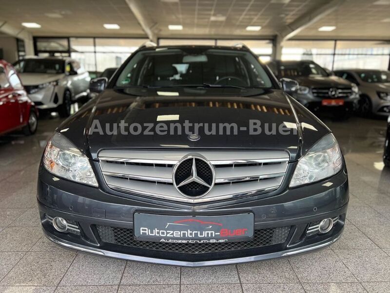 Grau Gebraucht 2010 Mercedes C200 Kombi | 8.490 € (Etwas zu teuer) - Bild 1/4