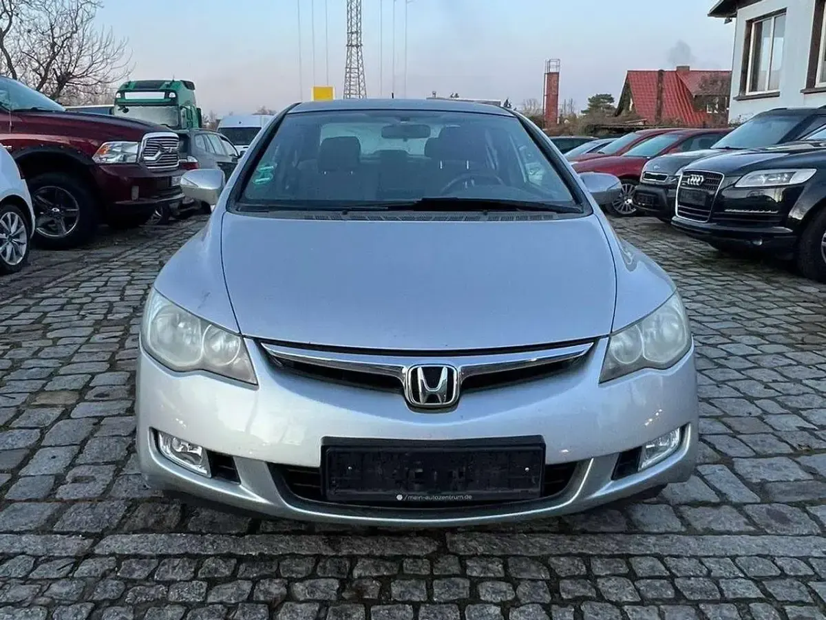 Gebraucht Honda Civic 95 PS (69 kW) 2008 Silber Limousine