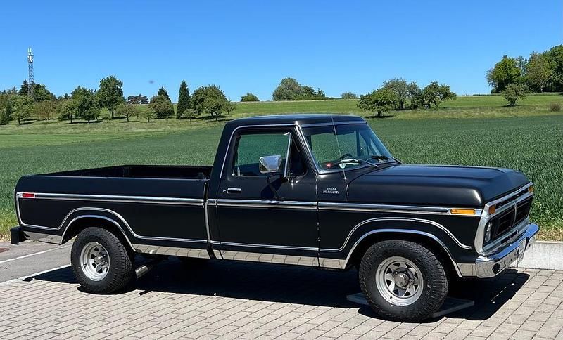 Schwarz Gebraucht 1977 Ford F-150 Abholung | 33.900 € - Bild 1/4