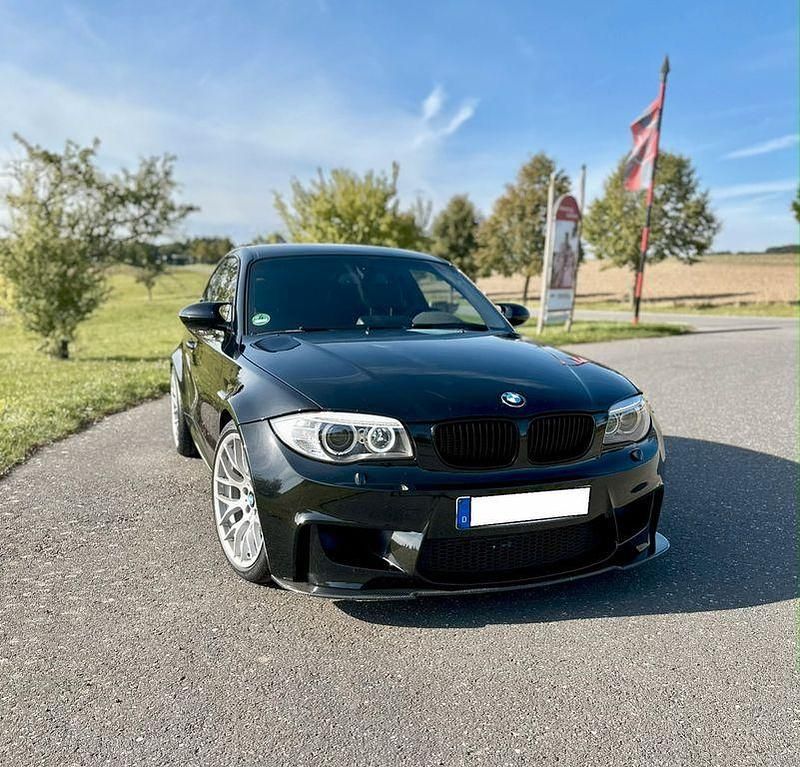 Schwarz Gebraucht 2011 BMW 1M Performance Coupé | 57.900 € (Teuer) - Bild 1/4