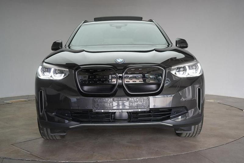 Gebraucht BMW iX3 Impressive 210 kW (286 PS) 2021 Sophistograu brillanteffekt SUV