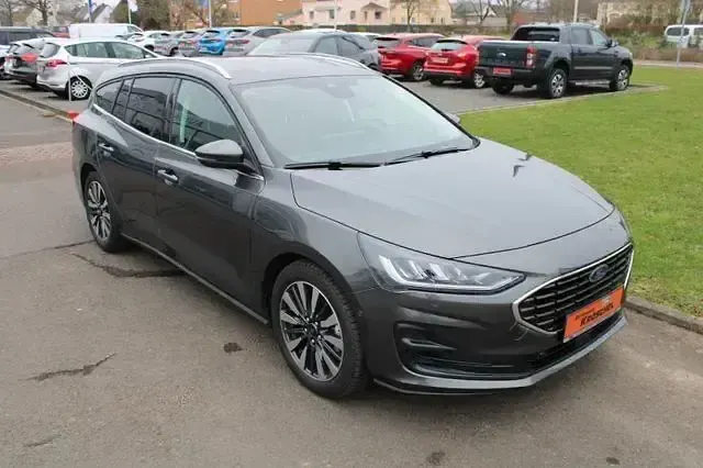 Gebraucht Ford Focus Titanium X 116 PS (85 kW) 2023 Grau Limousine