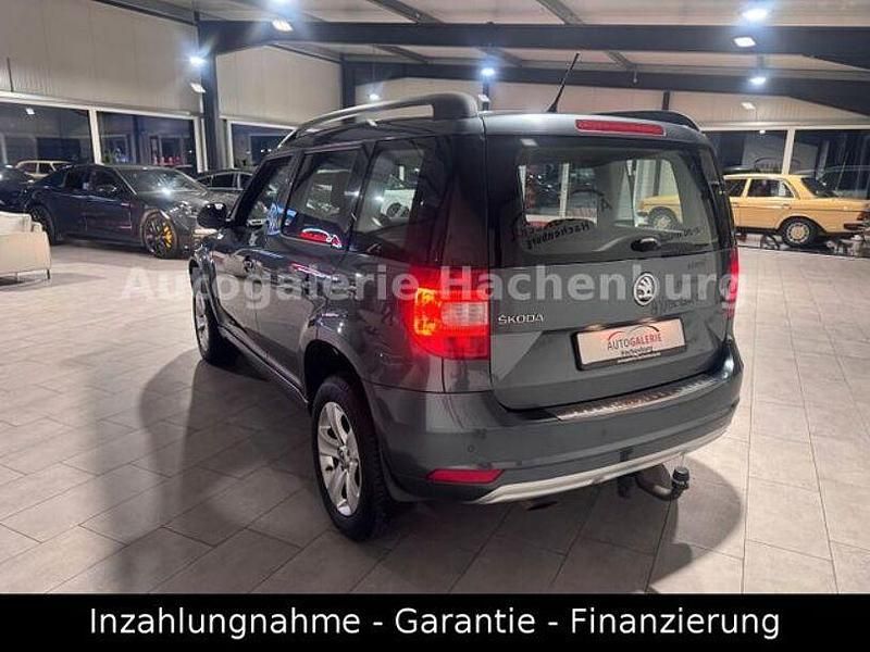 Gebraucht Skoda Yeti Active 110 PS (80 kW) 2016 Grau SUV