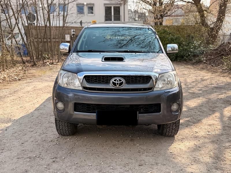 Gebraucht Toyota HiLux 171 PS (125 kW) 2011 Grau Pickup