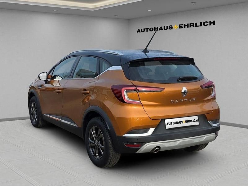 Gebraucht Renault Captur Intens 131 PS (96 kW) 2020 Taklamakanorange / blackpearl schwarz SUV