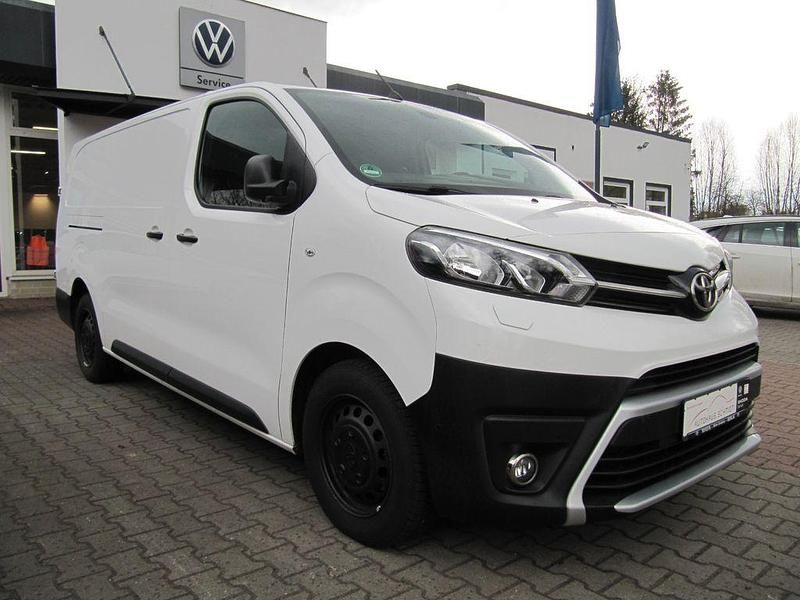 Gebraucht Toyota Proace 122 PS (89 kW) 2021 Weiß Van / Kleinbus