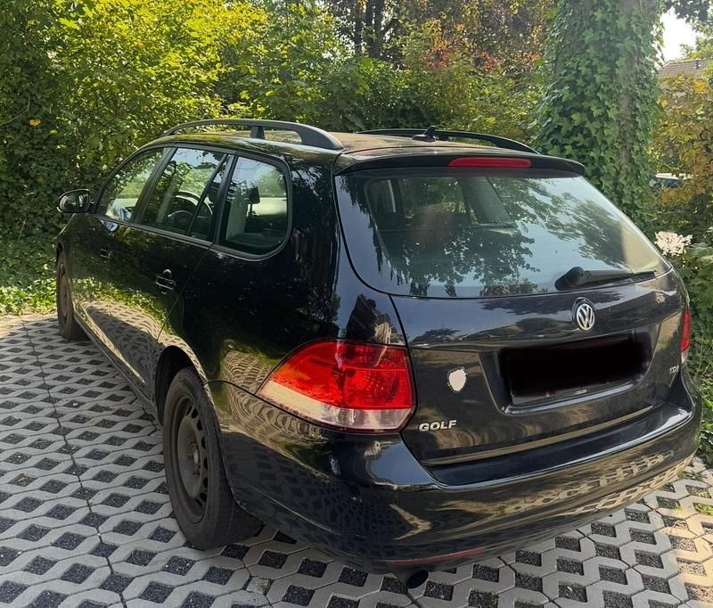 Gebraucht VW Golf VI 105 PS (77 kW) 2010 Schwarz Kleinwagen