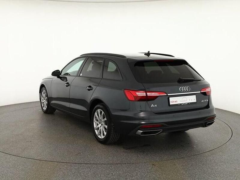 Gebraucht Audi A4 Ambiente 204 PS (150 kW) 2020 Grau Kombi
