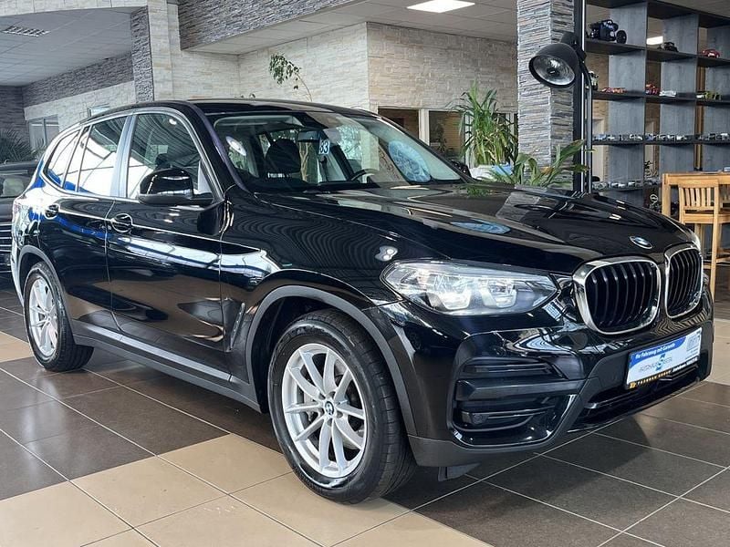 Schwarz Gebraucht 2020 BMW X3 Advantage SUV | 27.400 € (Superpreis) - Bild 1/4