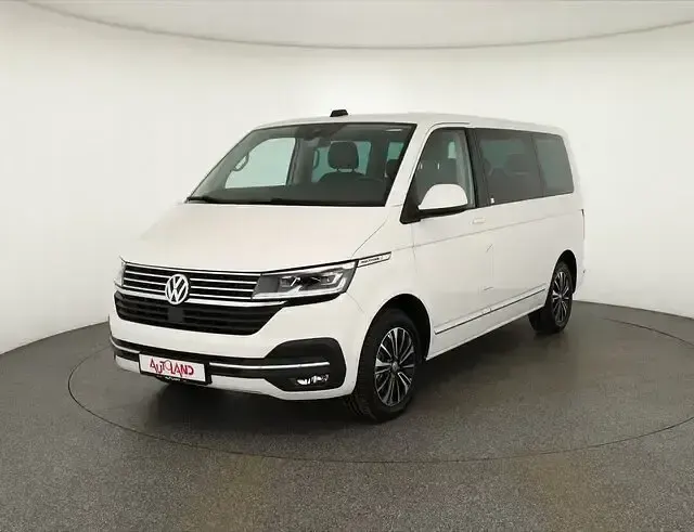 Second-hand VW Multivan Generation Six 150 CP (110 kW) 2021 Alb Monovolum