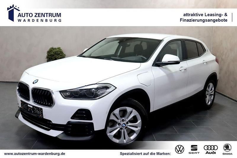 Alpinweiss iii Gebraucht 2021 BMW X2 Advantage SUV | 21.450 € (Guter Preis) - Bild 1/4