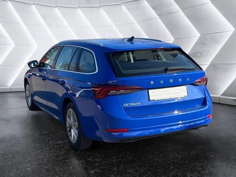 Gebraucht Skoda Octavia Style 150 PS (110 kW) 2022 Blau Kombi