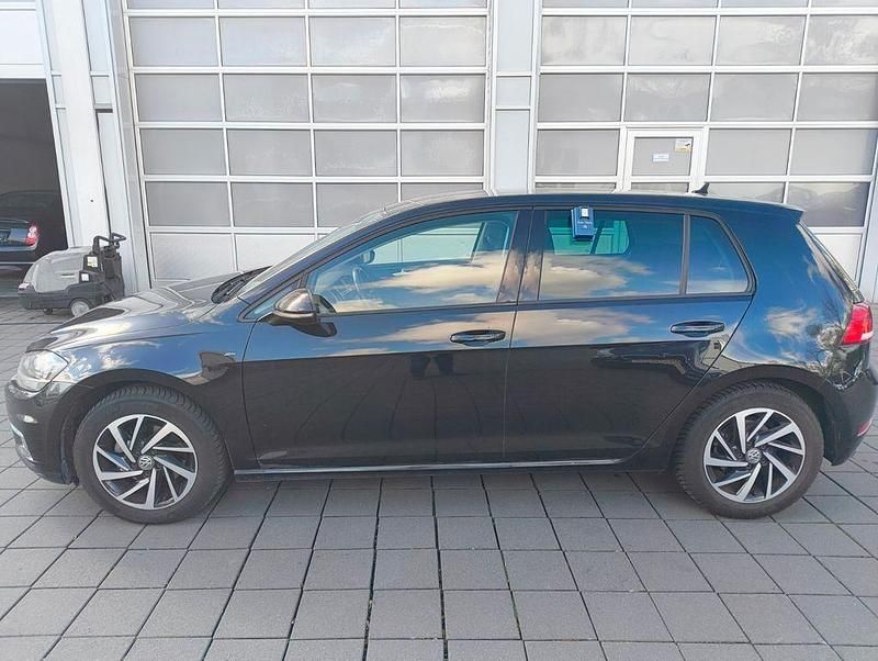 Gebraucht VW Golf VII 125 PS (91 kW) 2018 Schwarz Limousine