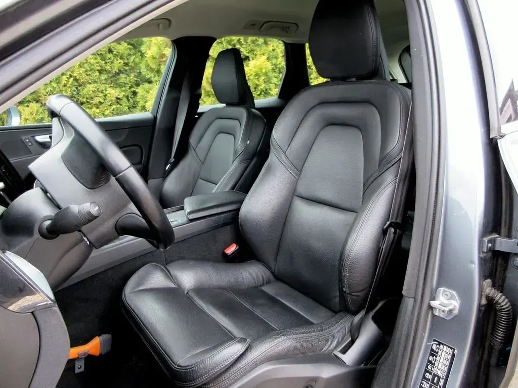 Gebraucht Volvo XC60 250 PS (183 kW) 2018 Grau SUV