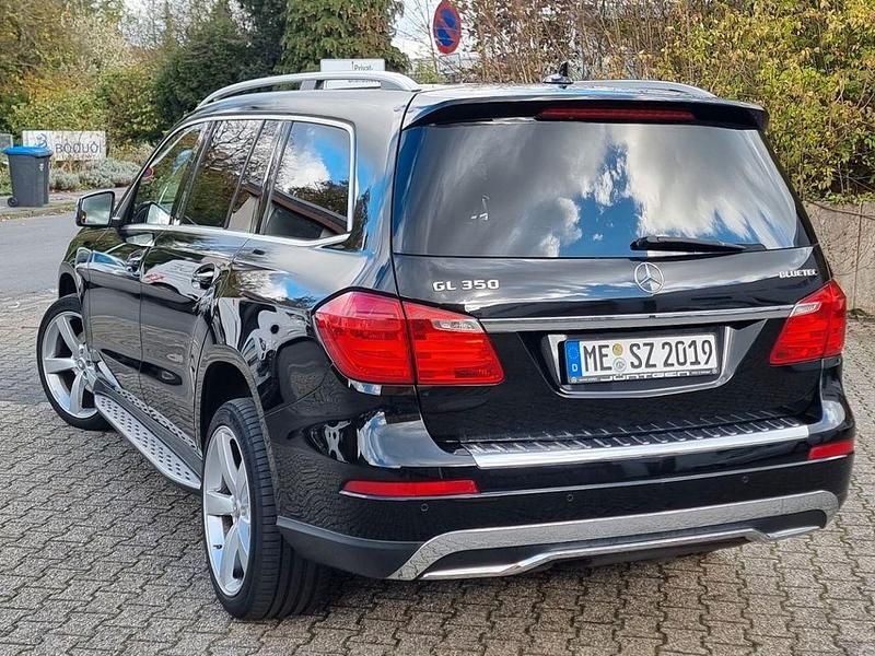 Schwarz Gebraucht 2014 Mercedes GL350 SUV | 29.800 € (Fairer Preis) - Bild 1/4