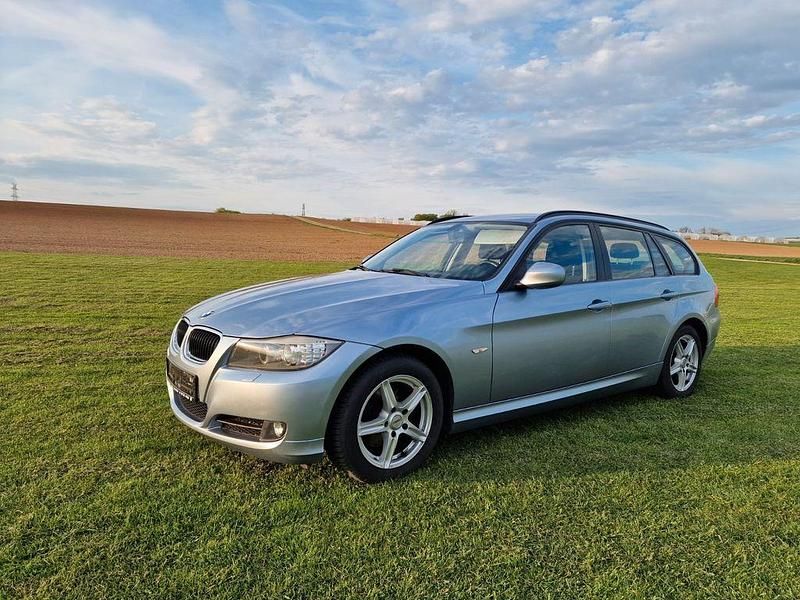 Second-hand BMW 318 143 CP (105 kW) 2011 Albastru Break
