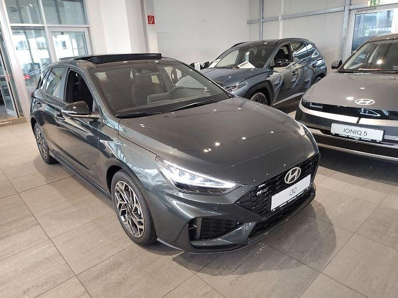 Neu Hyundai i30 N Line 150 PS (110 kW) 2026 Cypress green Limousine