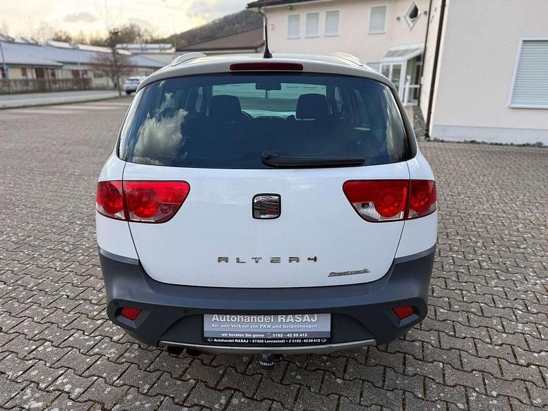Gebraucht Seat Altea 140 PS (102 kW) 2012 Weiß SUV