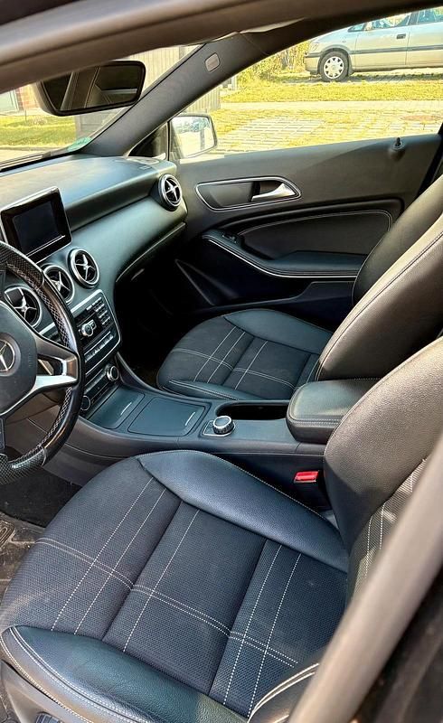 Usata Mercedes A180 2014 Nero Utilitaria