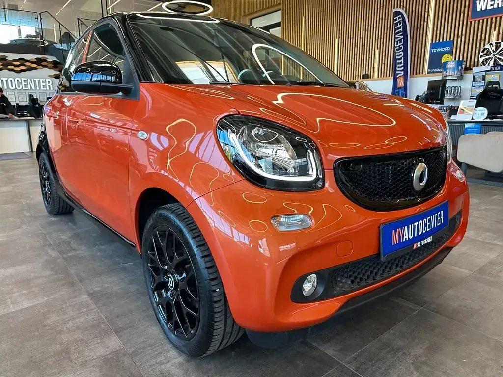 Gebraucht Smart ForFour 71 PS (52 kW) 2016 Schwarz Kleinwagen