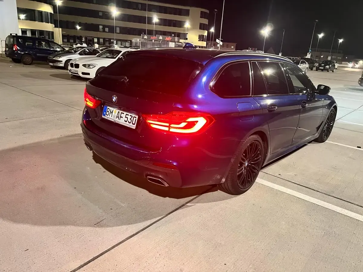 Gebraucht BMW 530 Performance 286 PS (210 kW) 2020 Blau Kombi