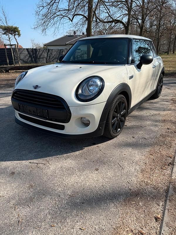 Gebraucht Mini ONE 102 PS (75 kW) 2017 Weiß Kleinwagen